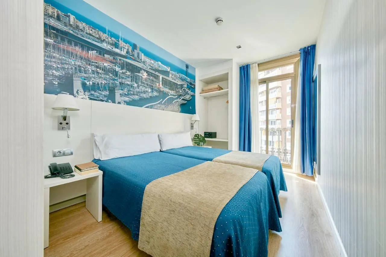 Hotel Transit Barcelona 0*,